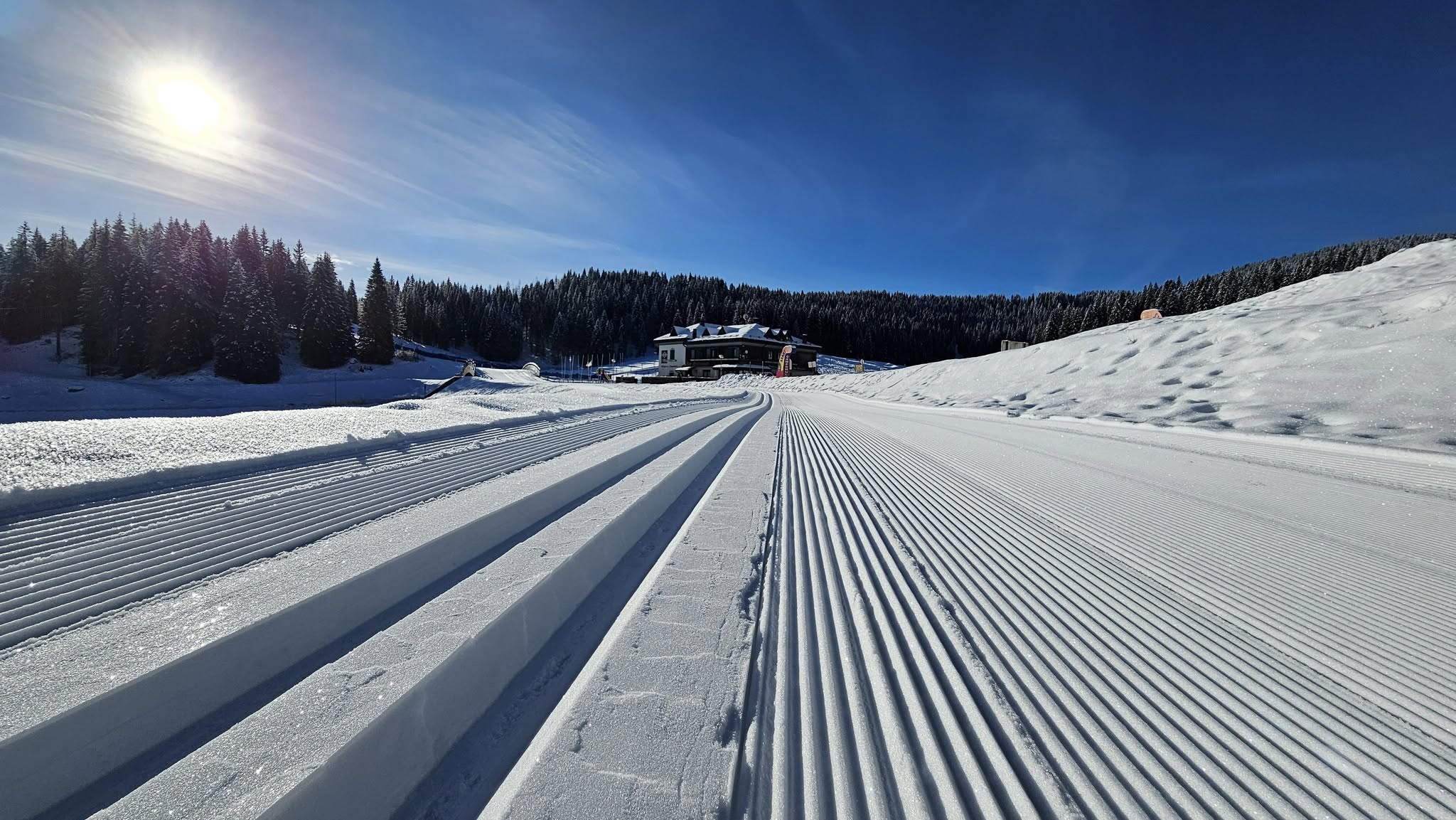 piste innevate al centro fondo campomulo w